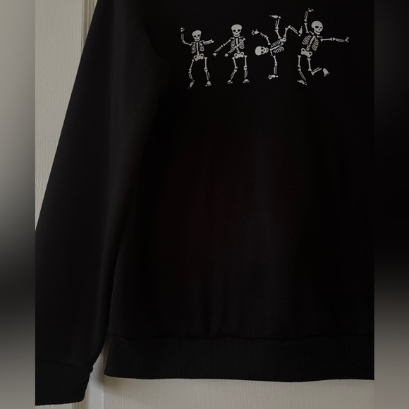 SHEIN Skeleton Print Sweatshirt - Picture 6 of 7